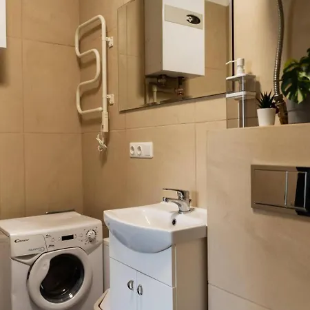 3 Between Two Lakes *