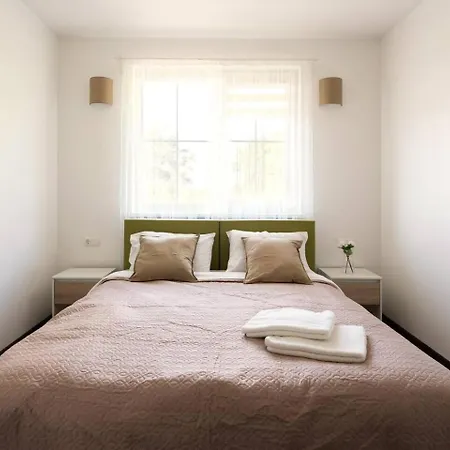 3 Between Two Lakes *