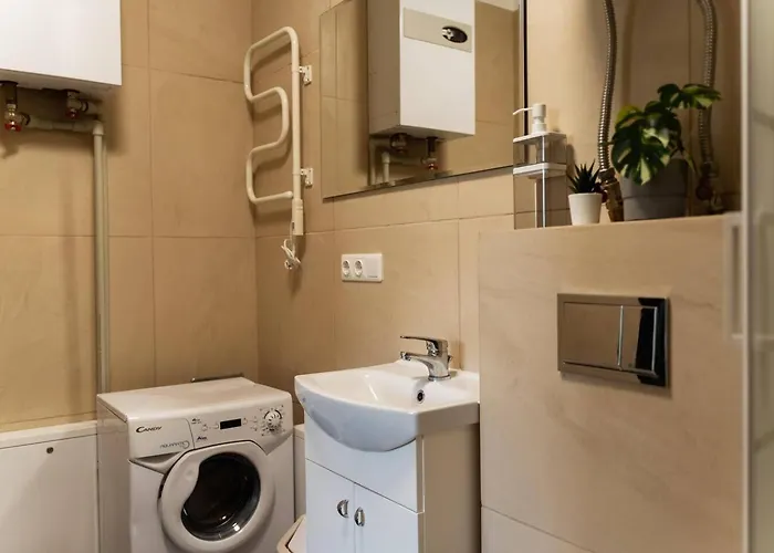 3 Between Two Lakes *